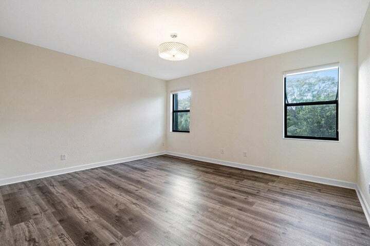 Building Photo - 5643 Sandbirch Wy