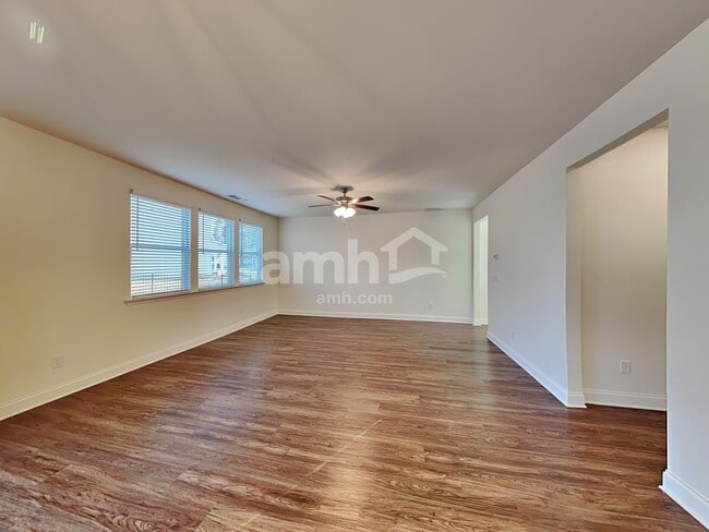 Building Photo - 300 Bourne St