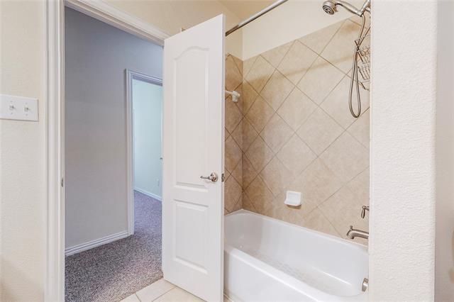 Building Photo - 8712 Iron Horse Dr