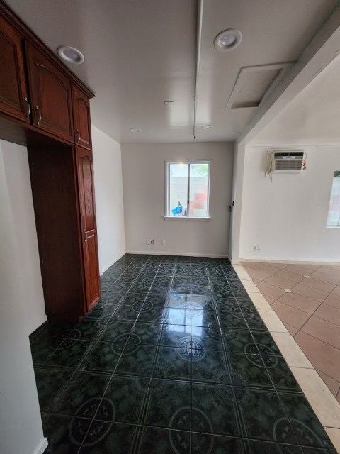 Dining room - 14648 Kittridge St