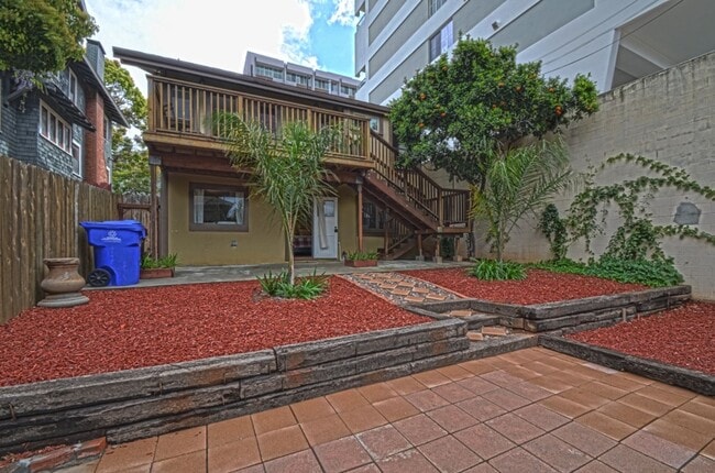 Building Photo - Beautifully Renovated Craftsman with Private Yard & Guest Suite in Prime Bankers Hill