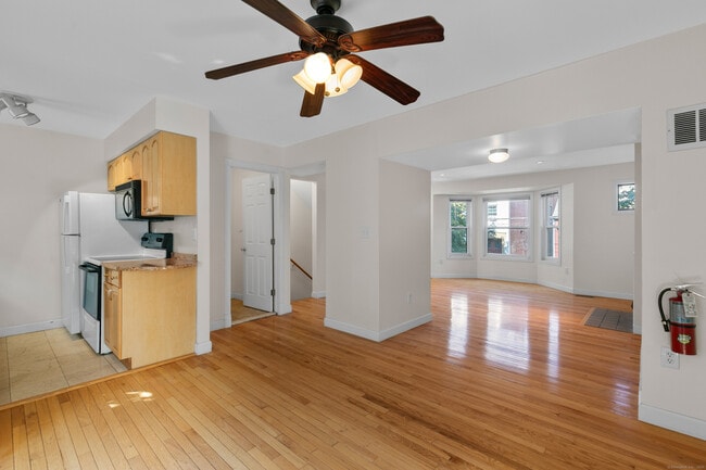 Building Photo - 58 Edgewood Ave