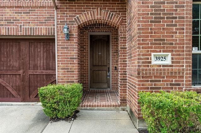 Building Photo - 3925 Ocala Ln