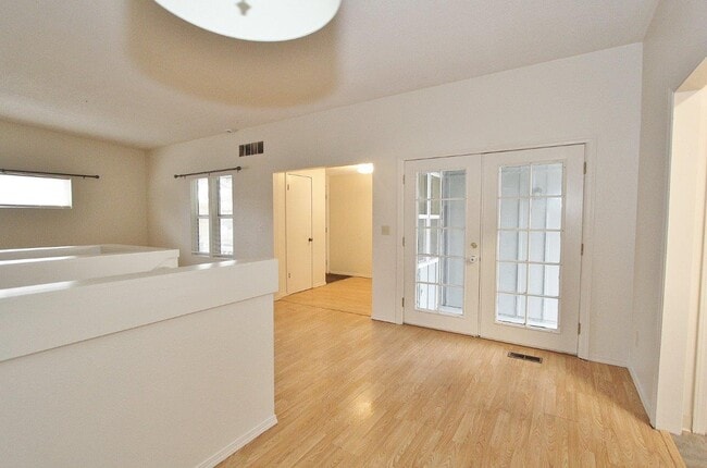 Building Photo - 7149 W Ustick Rd