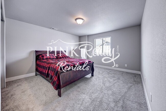 Building Photo - 1407 Grand Overlook St