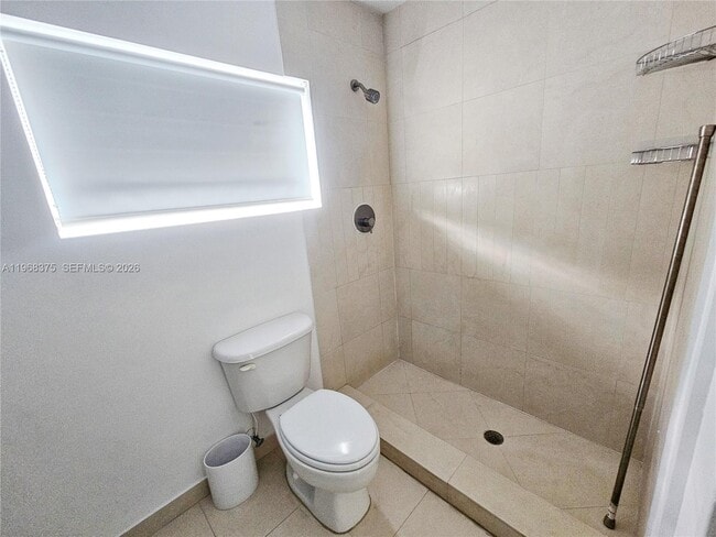 Building Photo - 2020 Prairie Ave