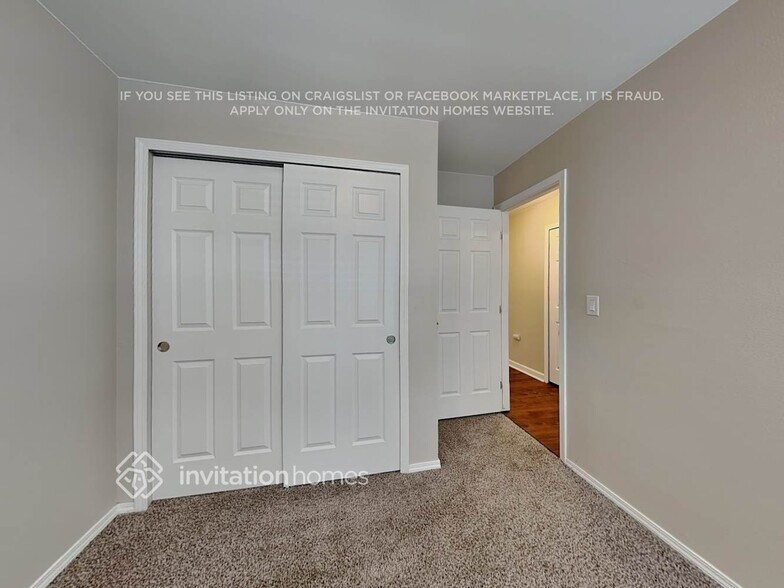 Building Photo - 5175 Paradox Dr
