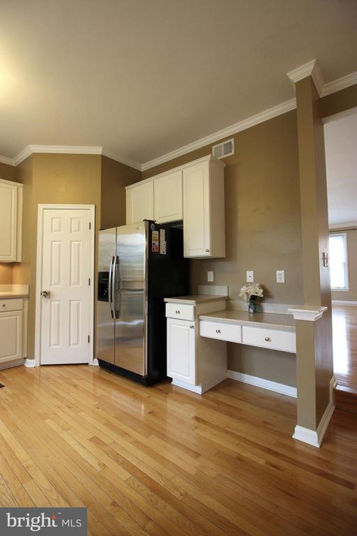 Building Photo - 10470 Courtney Dr