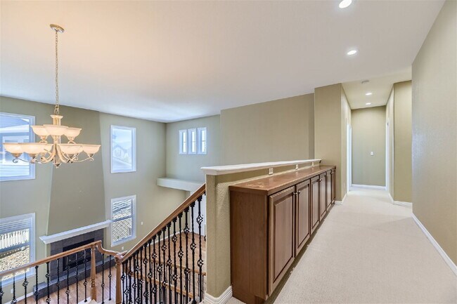 Building Photo - Five Bedroom Executive Home in the Desirable Firelight Subdivision of Highlands Ranch