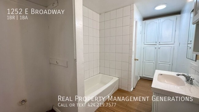 Building Photo - 1252 E Broadway-