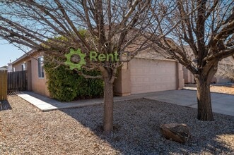 Building Photo - CHECK OUT This beautifully remodeled 2-bedroom, 2-bathroom home in Enchanted Hills