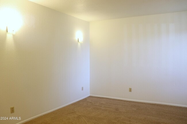 Building Photo - 4207 Calle Barona