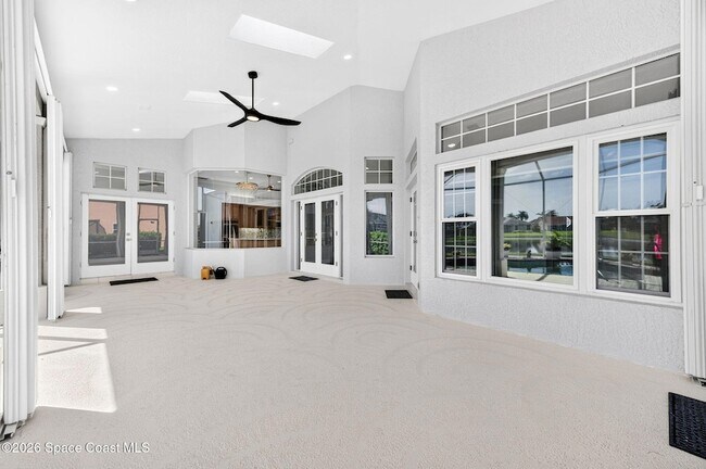 Building Photo - 975 Wildwood Dr