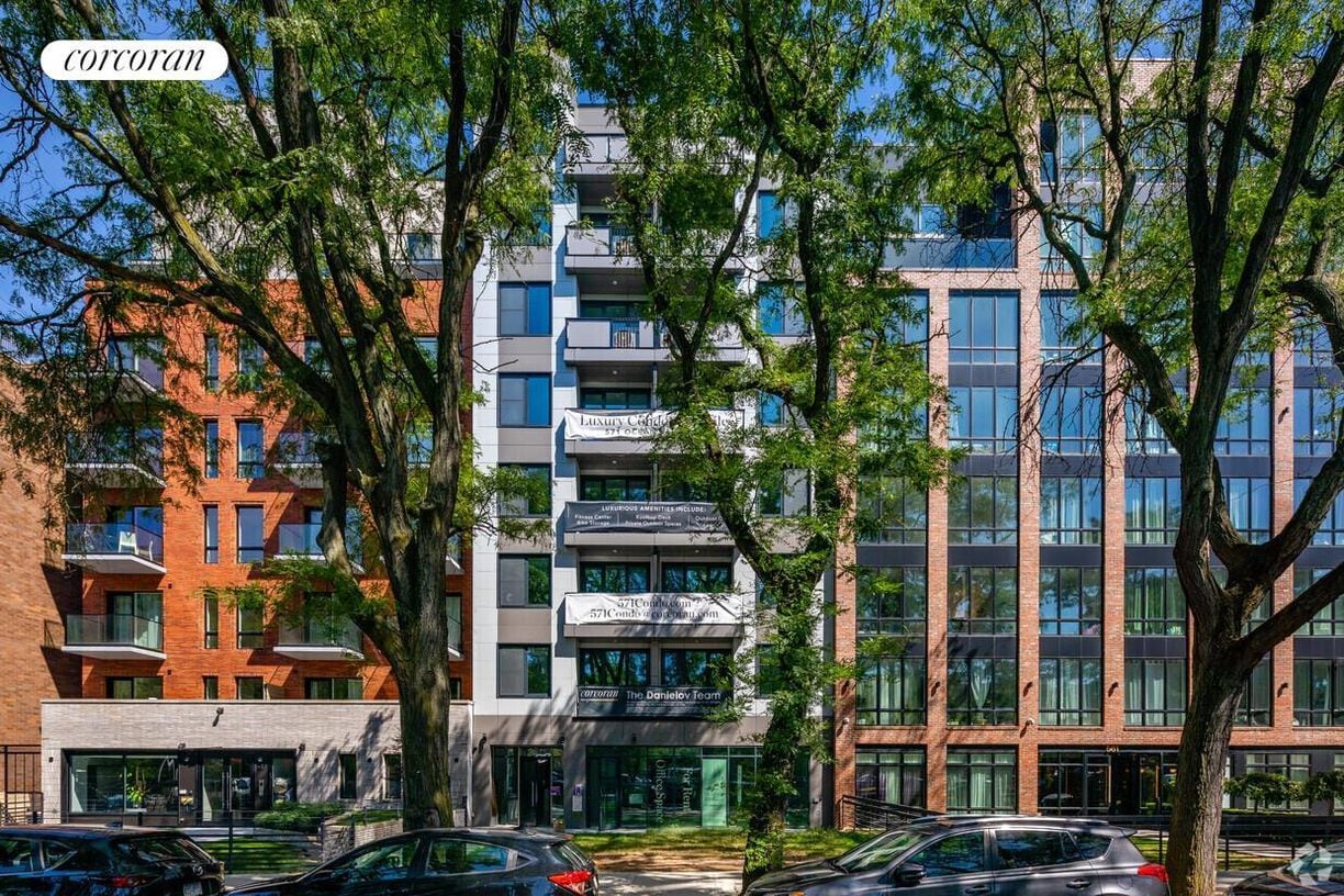 Building Photo - 571 Ocean Pkwy