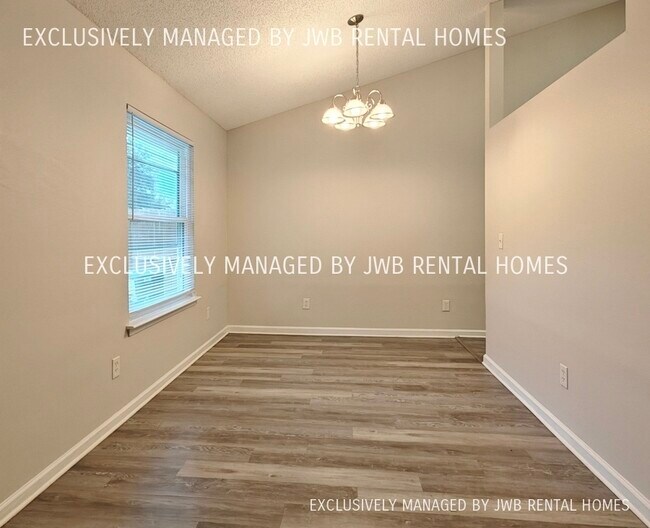 Building Photo - 426 Moby Dick Dr S