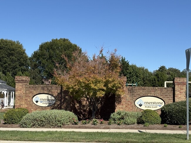 Building Photo - 420 Capstone Dr