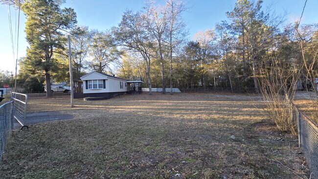 Building Photo - 77 3rd St