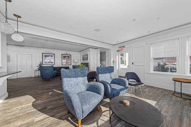 Building Photo - 600 Shirley St