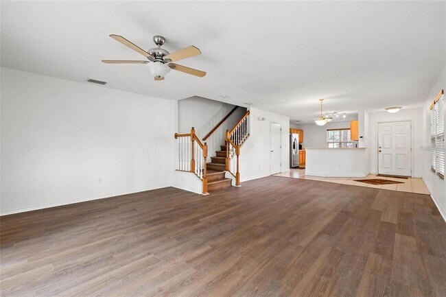 Building Photo - 2565 Harn Blvd