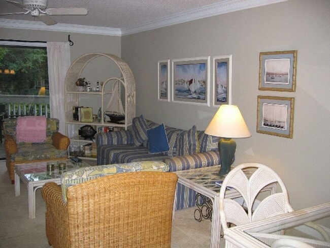 Building Photo - Colonnade Shipyard