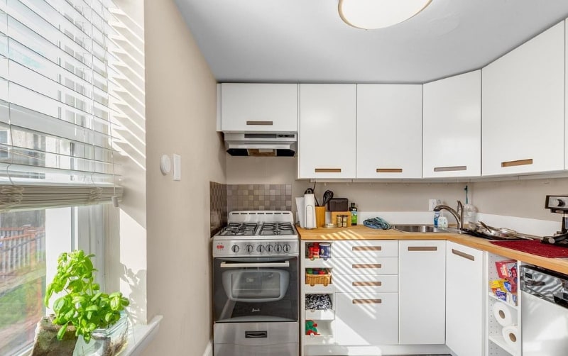 Building Photo - 722 S 22nd St