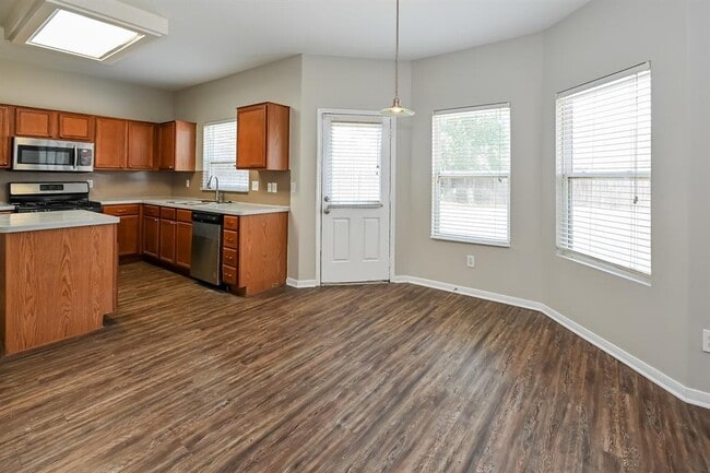 Building Photo - 17907 June Forest Dr