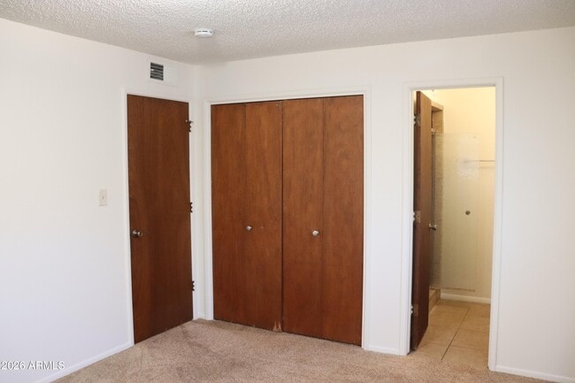 Building Photo - 517 Phillip Dr