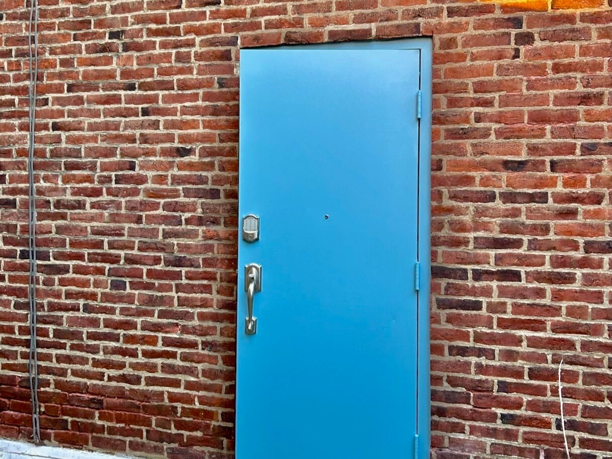 Building Photo - 165 Cotton St