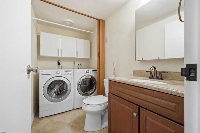 Building Photo - 2700 Atlantic Ave