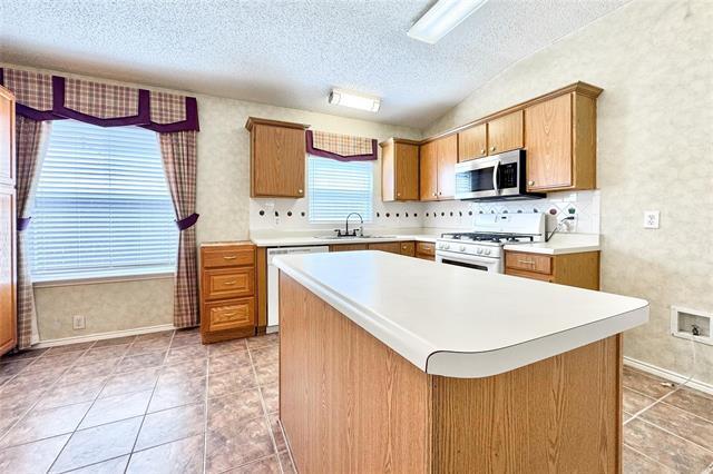 Building Photo - 108 Amber Ridge Dr