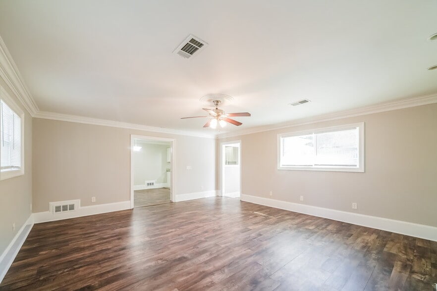 Building Photo - 4656 Ivywood Dr SW