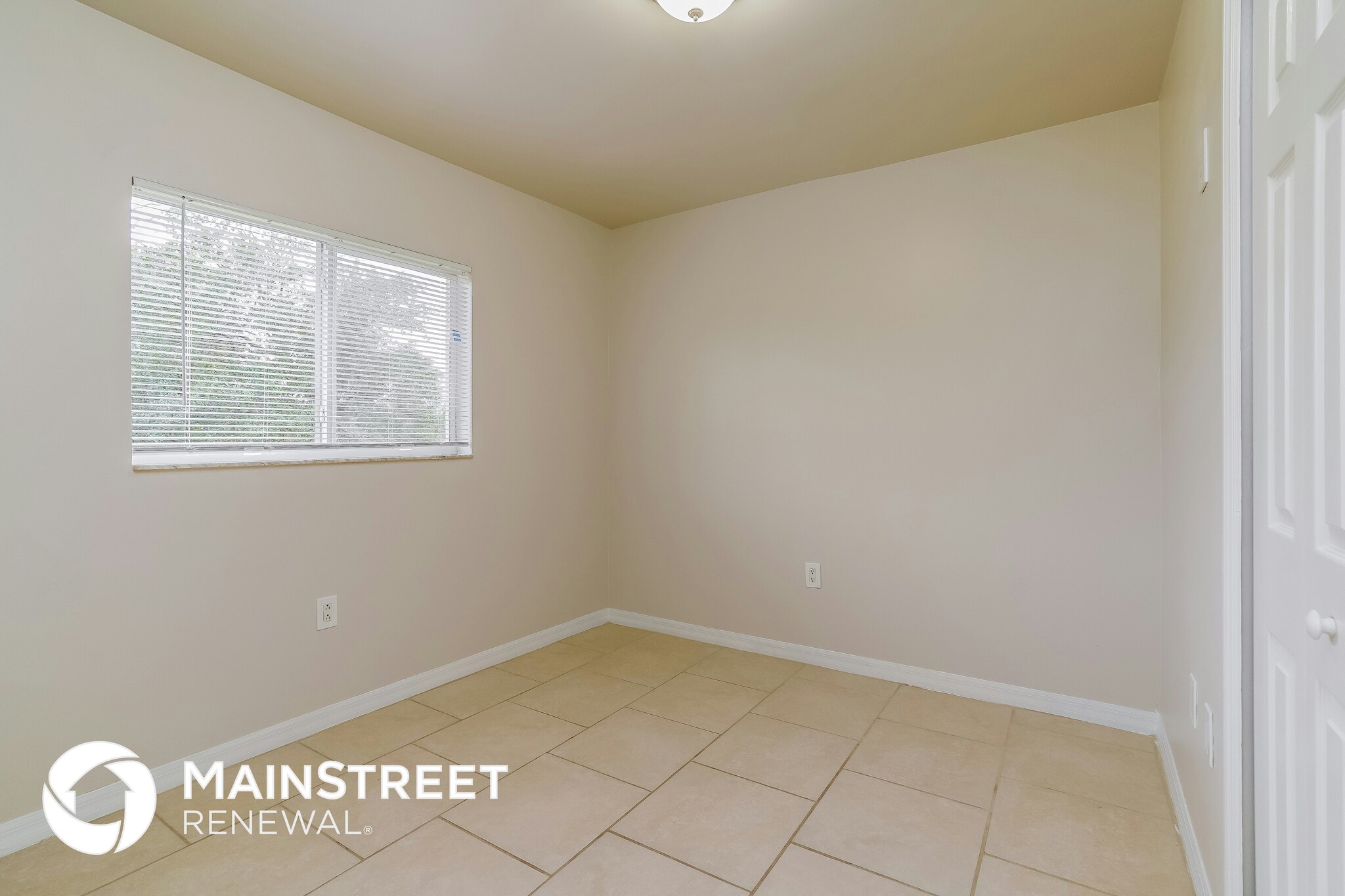 Building Photo - 427 Vanetta Dr