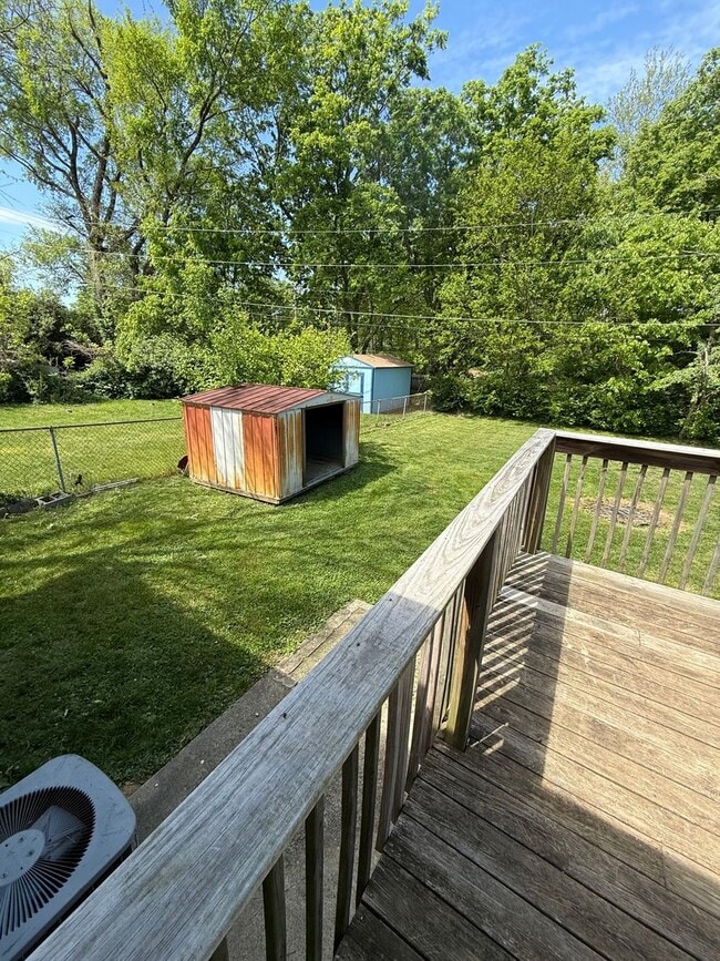 Building Photo - 705 N 2nd St