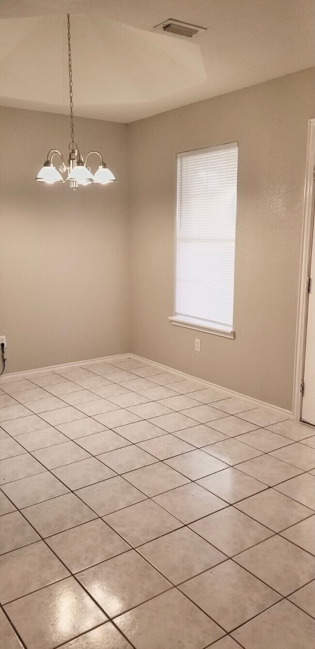 Building Photo - Caffery