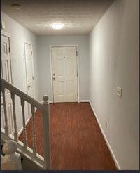 Building Photo - Wind Gate Lane