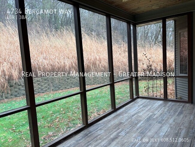 Building Photo - 4734 Bergamot Way