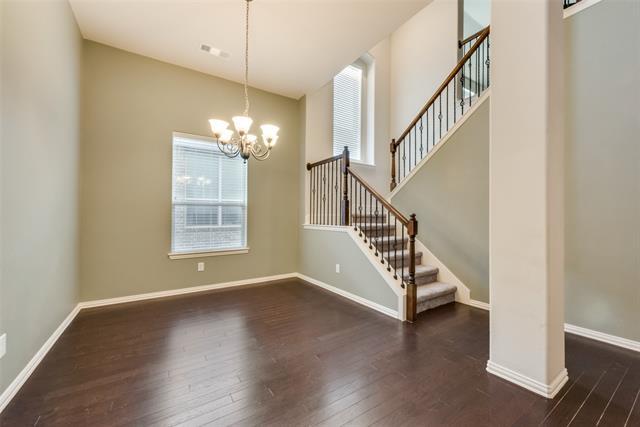 Building Photo - 10620 Sexton Dr