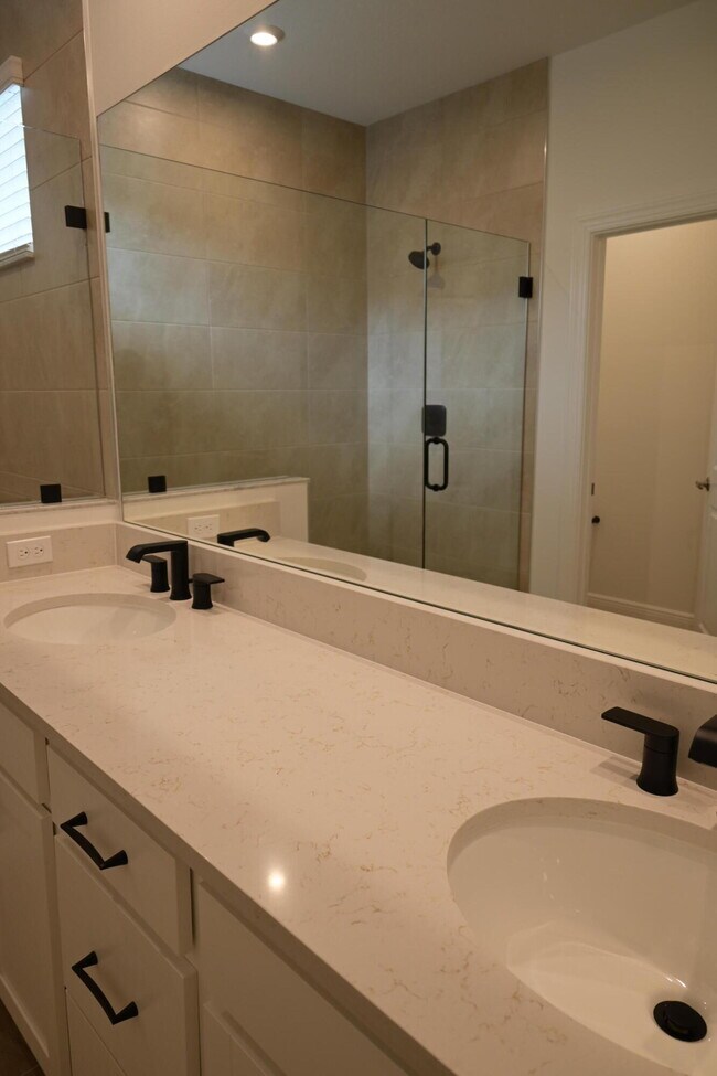 Building Photo - 3599 NW Solange Ct