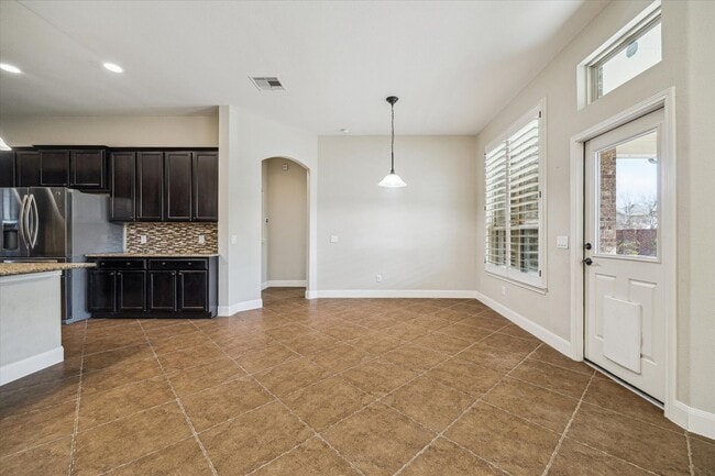 Building Photo - 5902 Chatham Cove