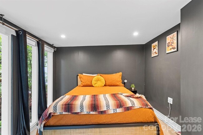 Building Photo - 25033 Molokai Dr