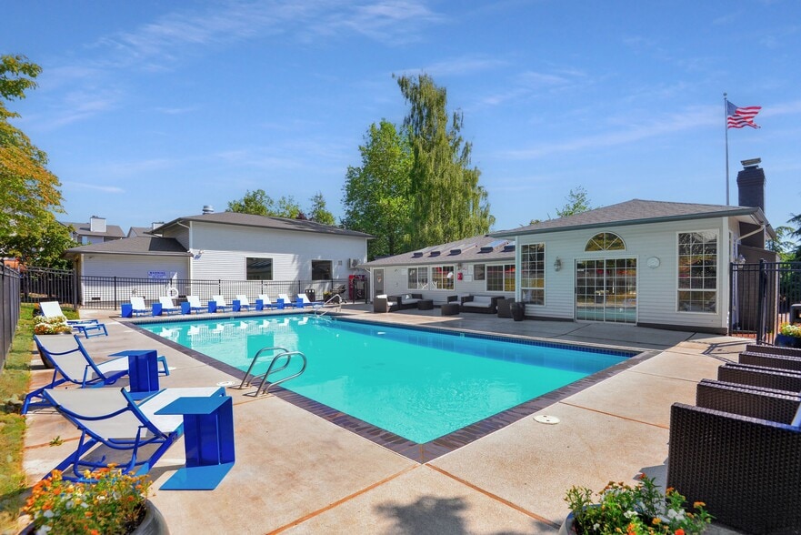 Wellington Apartments 3414 NW Kensington Ln Silverdale WA 98383