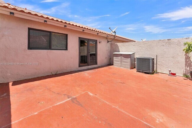 Building Photo - 14711 SW 61st Terrace