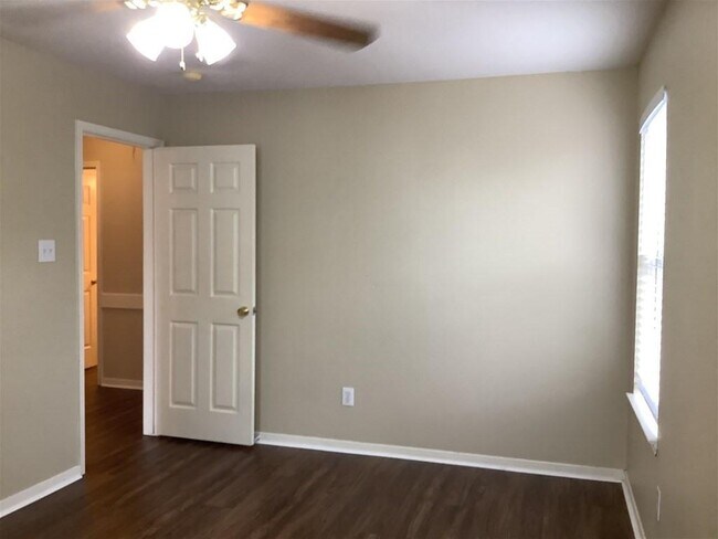 Building Photo - 14502 Heron Marsh Dr