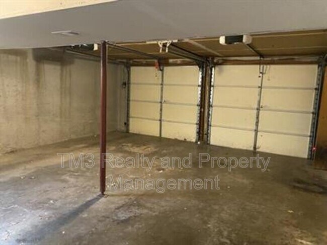 Building Photo - 12725 S Raintree Dr