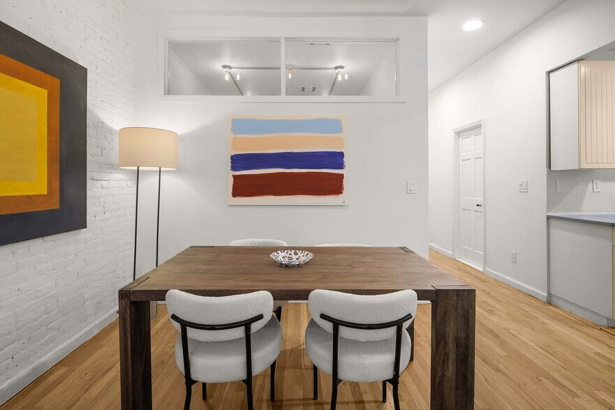 Building Photo - 69 Leonard St