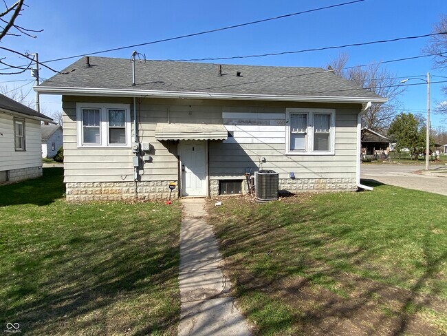 Building Photo - 2002 Arrow Ave