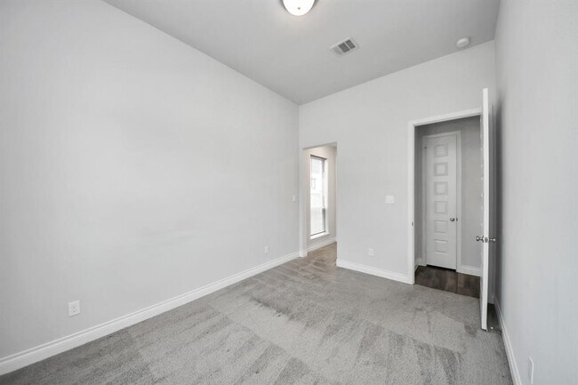 Building Photo - 28907 Ridge Valley Ct