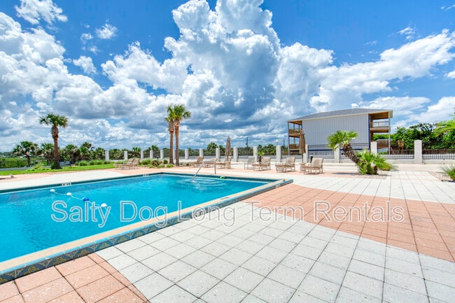 Building Photo - 1601 N Central Ave