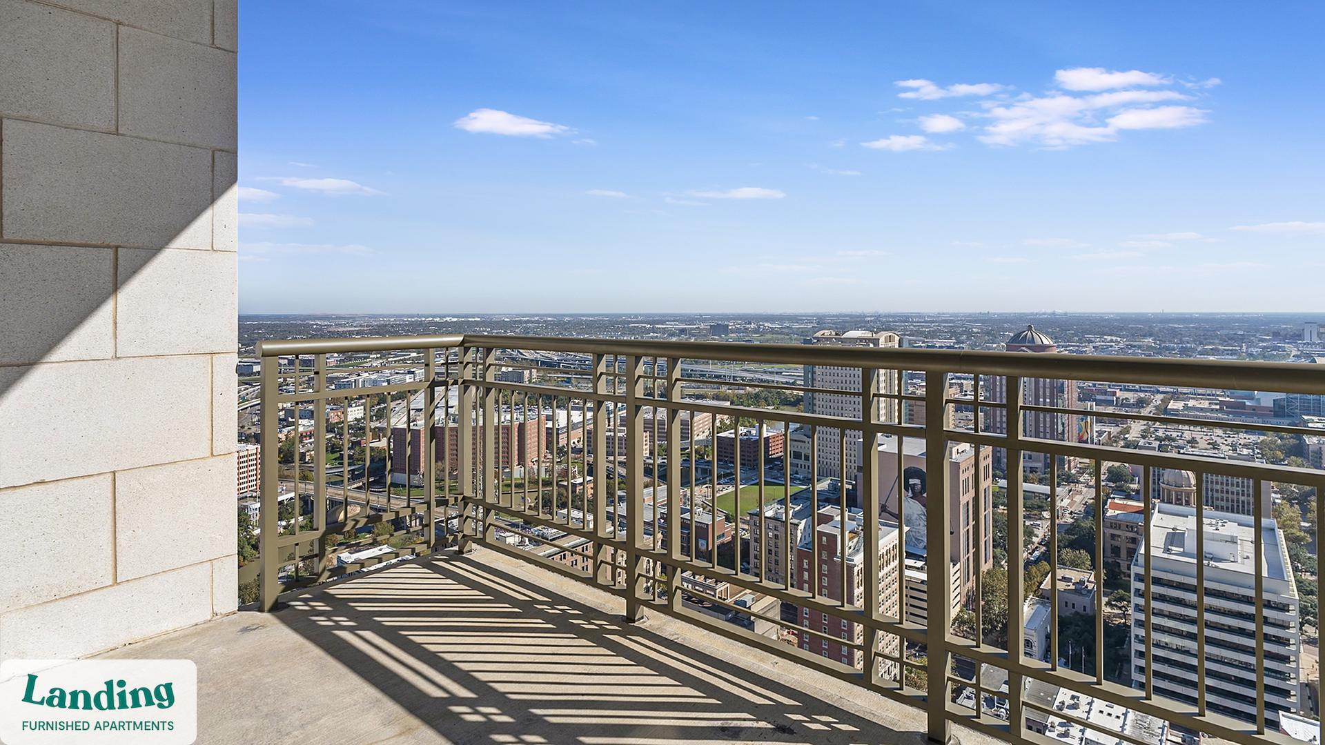 Building Photo - 777 Preston St