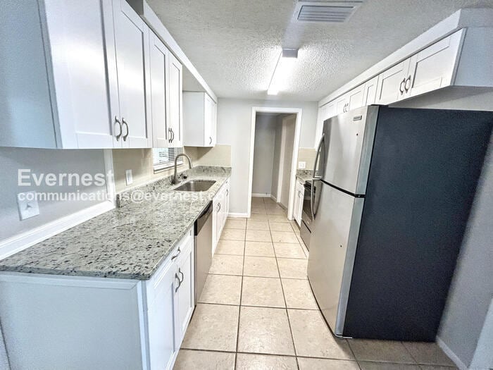 Building Photo - 11710 Paige Dr